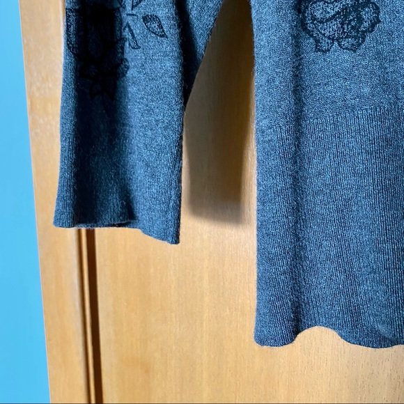 White House Black Market 3/4 Sleeve Cardigan - Picture 5 of 8